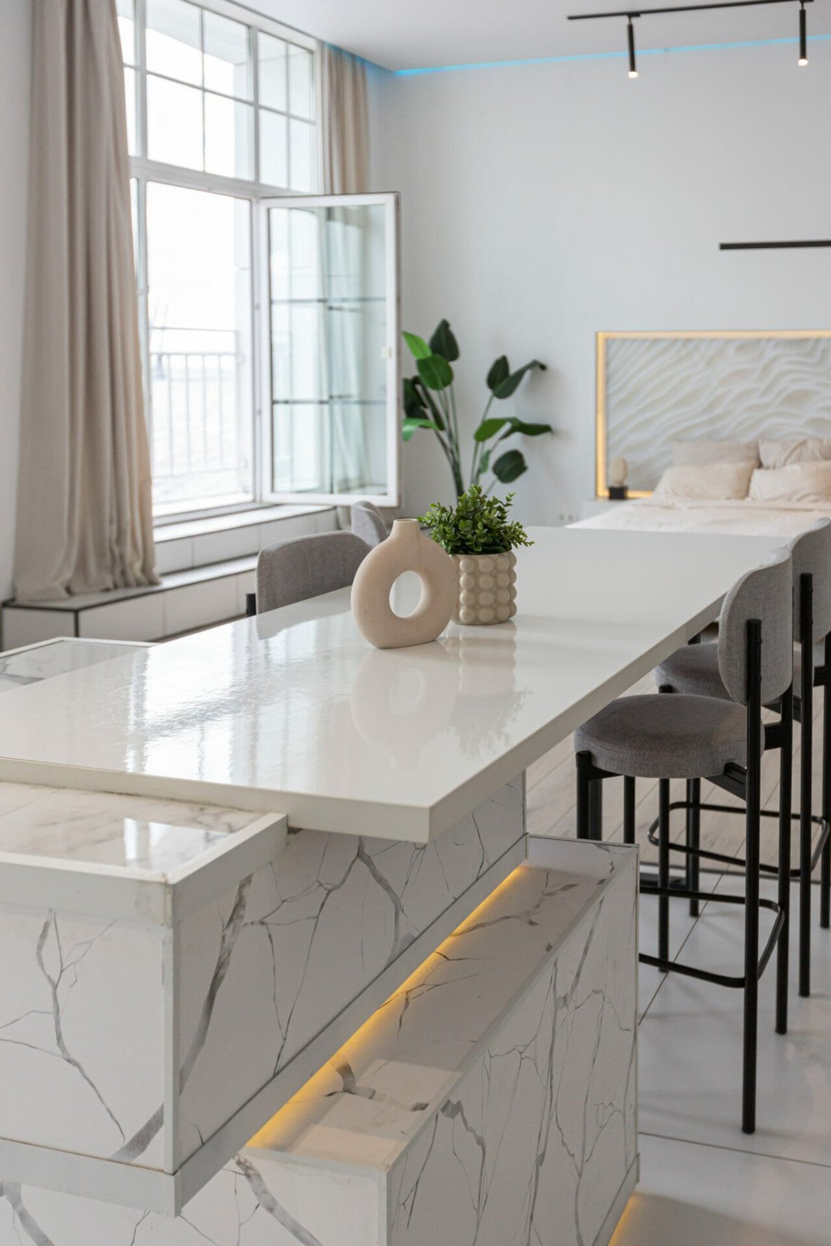 Quartz Granite & Marble Breakfast Bar | Paramount Stone